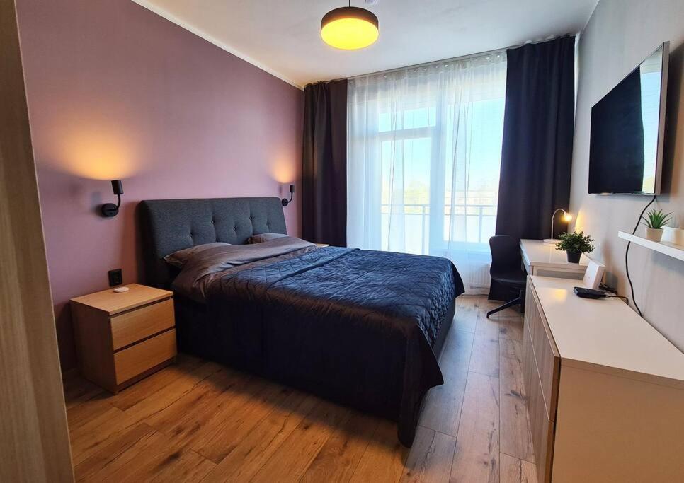 Stylish With Parking & Spacious Balcony Appartement